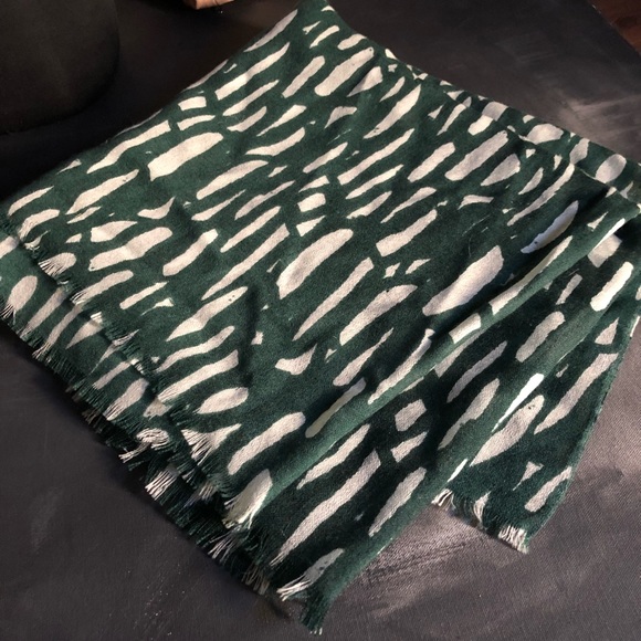 BY Malene Birger Green & Beige Wool Scarf - Picture 5 of 8